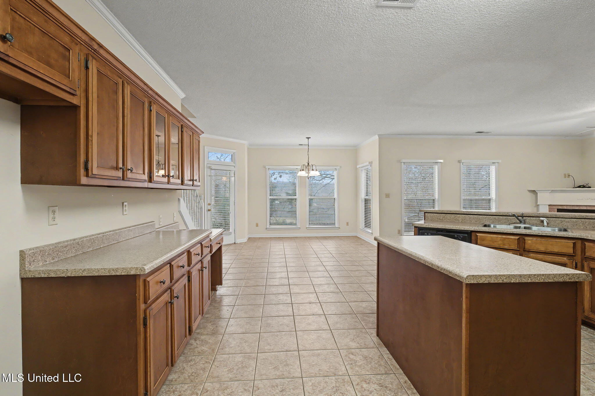 1916 Trapper Drive Hernando, MS 38632 - Photo 11 of 30 13-web-or-mls-1916 Trapper Dr-12