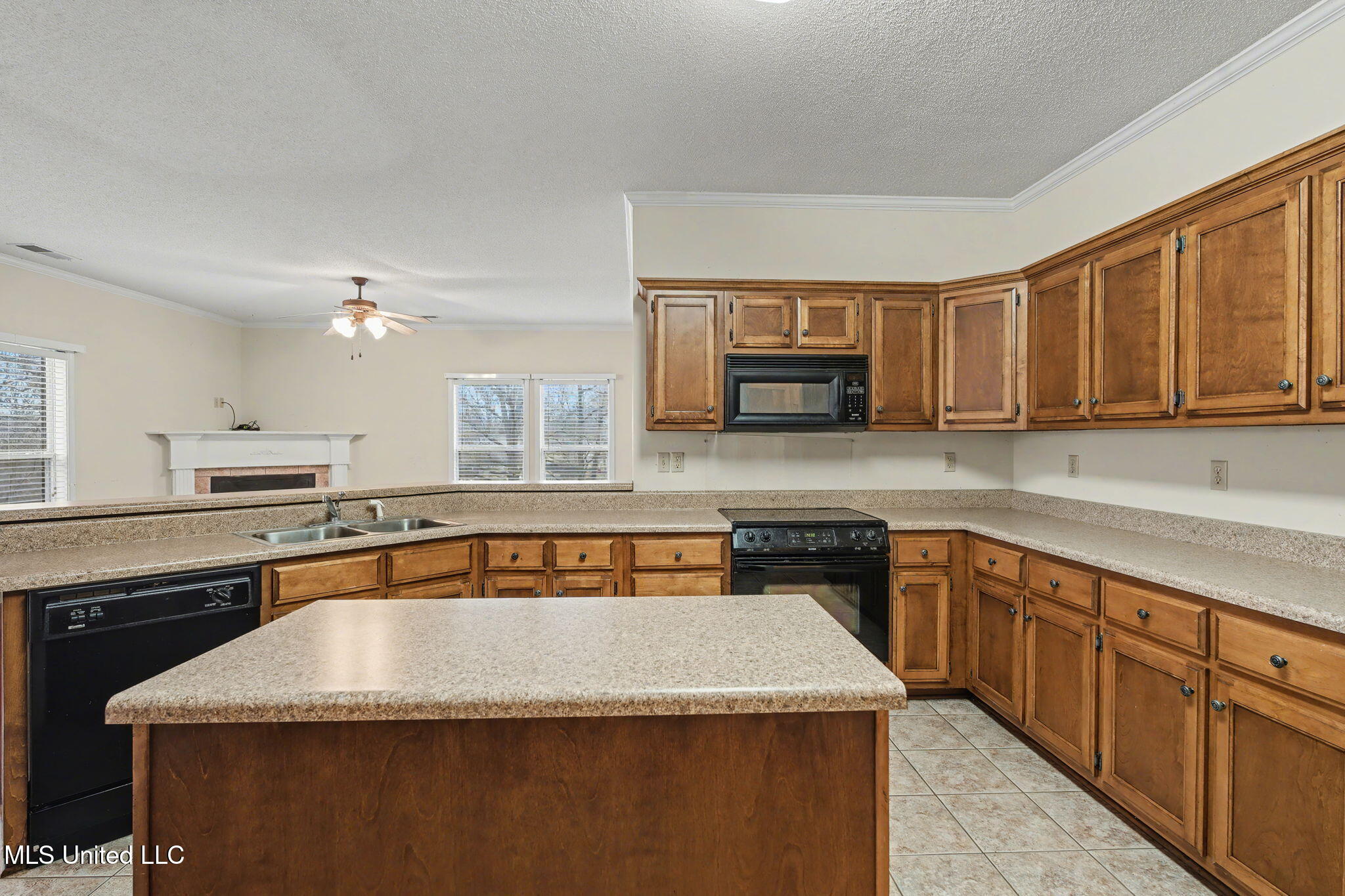 1916 Trapper Drive Hernando, MS 38632 - Photo 12 of 30 12-web-or-mls-1916 Trapper Dr-11