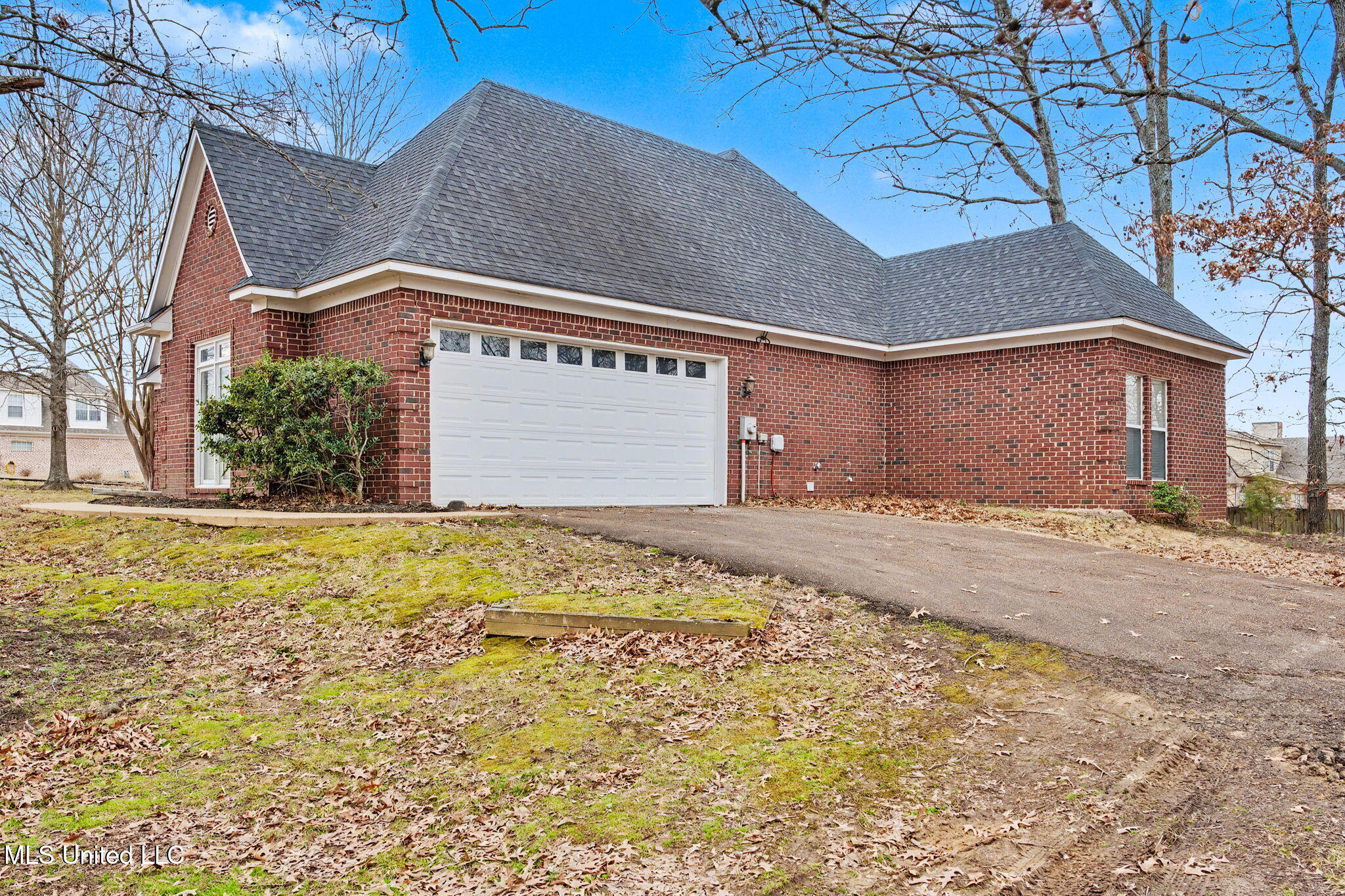 1916 Trapper Drive Hernando, MS 38632 - Photo 4 of 30 3-web-or-mls-1916 Trapper Dr-02