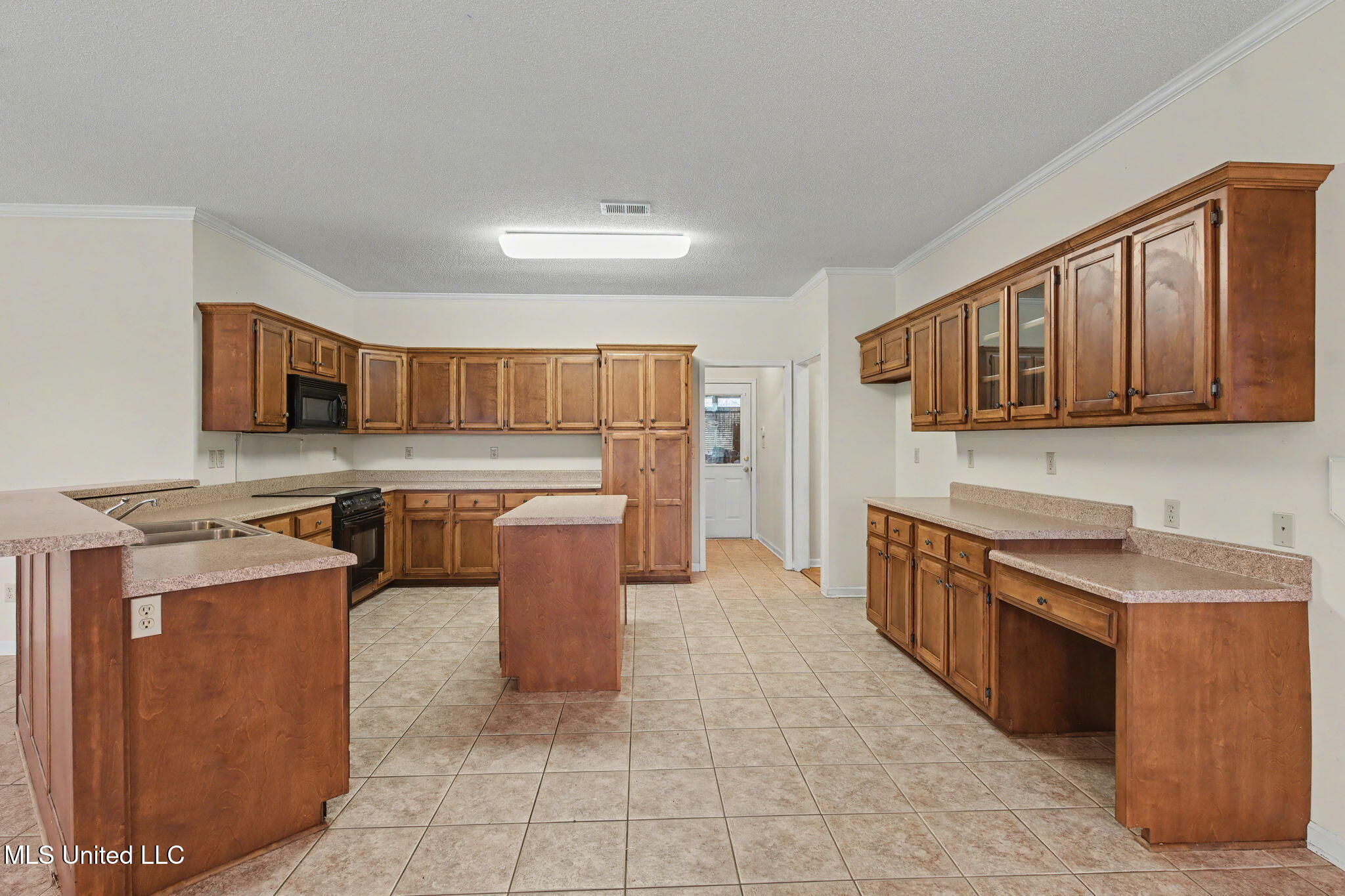 1916 Trapper Drive Hernando, MS 38632 - Photo 10 of 30 11-web-or-mls-1916 Trapper Dr-10