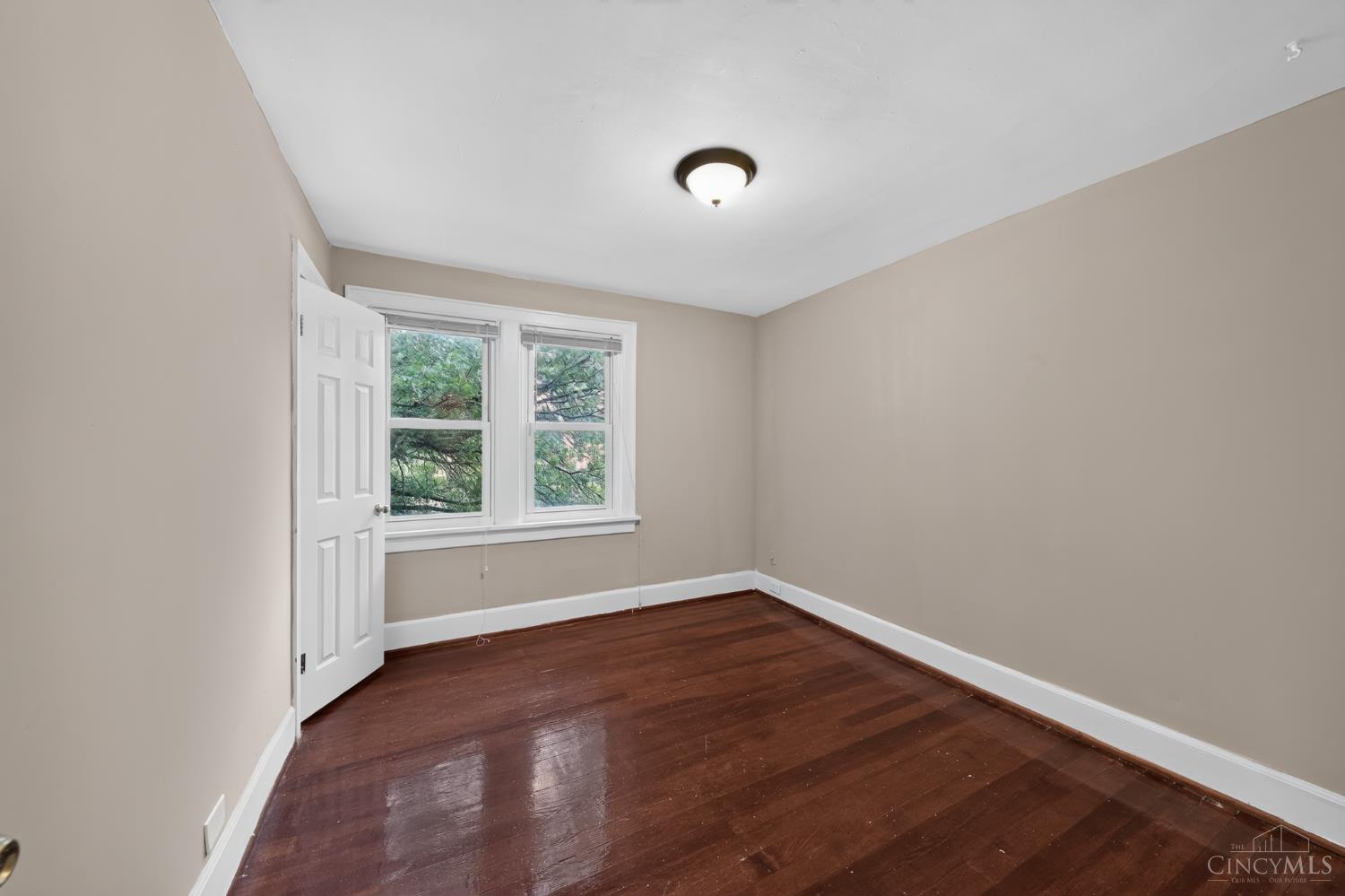 2832 Shaffer Avenue Cincinnati, OH 45211 - Photo 17 of 29 Gallery Image 17