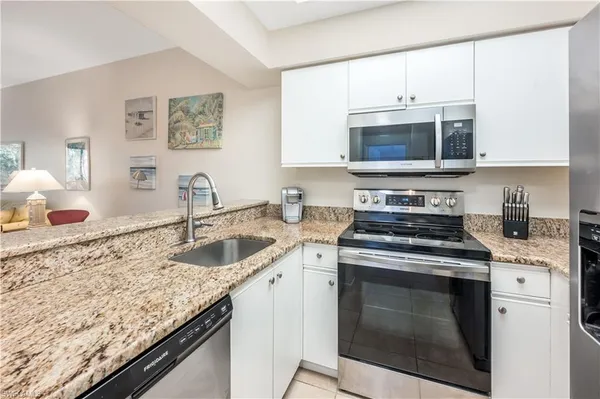 $4,100 | 3321 Olympic Drive, Unit 623, Naples, FL 34105