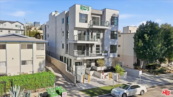 $5,800 | 1820 Prosser Avenue, Unit 402, Los Angeles, CA 90025