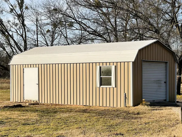 $760,000 | 107 Highway 14, Wortham, TX 76693