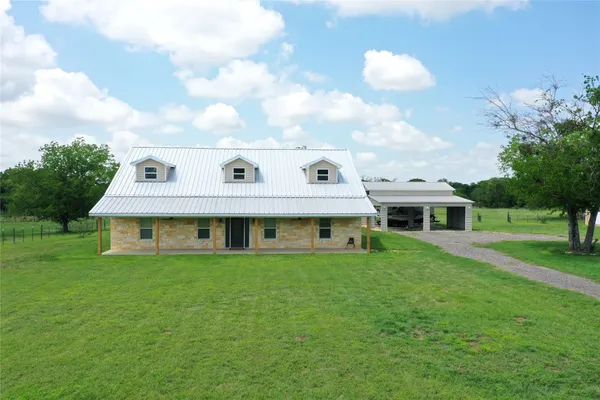 $760,000 | 107 Highway 14, Wortham, TX 76693