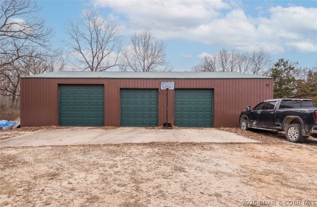 21657 Sawmill Road Versailles, MO 65084 - Photo 15 of 49