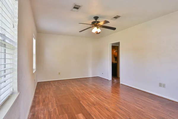 $1,450 | 11913 25th Street, Santa Fe, TX 77510