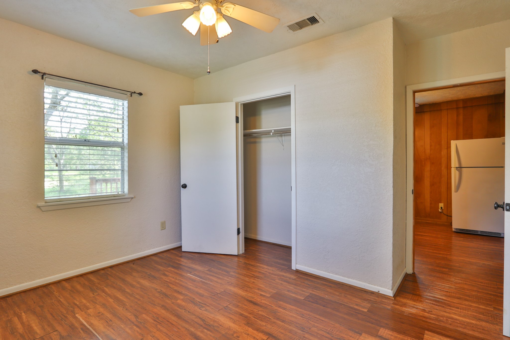 11913 25th Street Santa Fe, TX 77510 - Photo 7 of 24