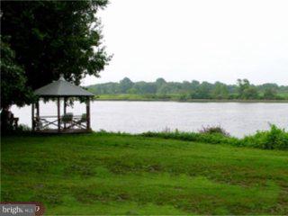 741 Coopertown Road Delanco, NJ 08075 - Photo 2 of 6