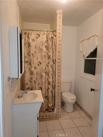 $1,500 | 725 West Chanslor Way, Blythe, CA 92225