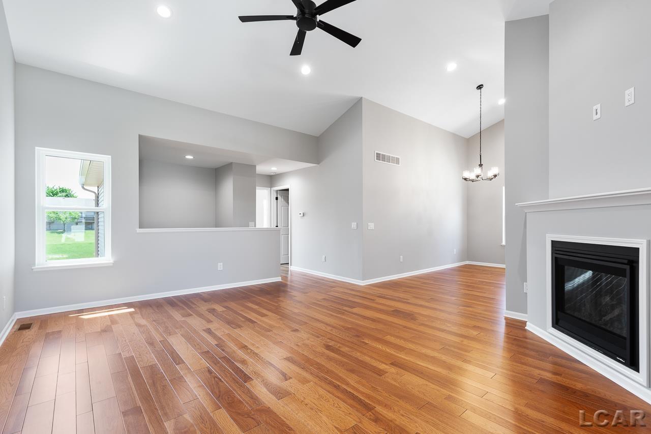 1194 Ridge Lane Tecumseh, MI 49286 - Photo 15 of 35 50100385-14.JPG