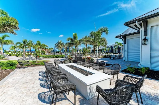 $2,595 | 14672 Misty Pond Loop, Nokomis, FL 34275