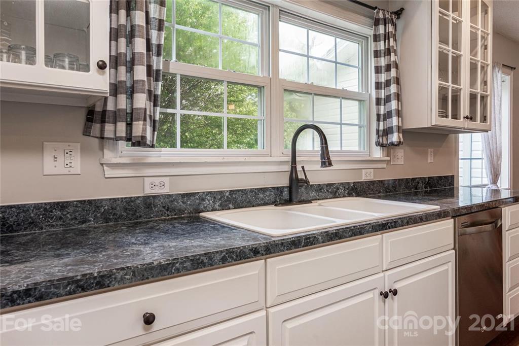 46 Warlick Road Mills River, NC 28759 - Photo 16 of 47 Gallery Image 16