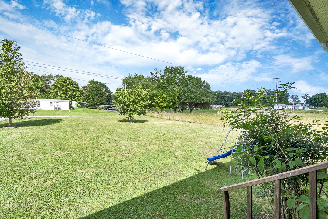 7911 Hilham Road Cookeville, TN 38506 - Photo 5 of 18 Gallery Image 5