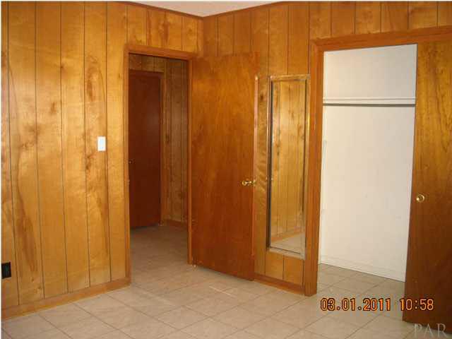 2191 West Kingsfield Road Cantonment, FL 32533 - Photo 14 of 18 Bedroom