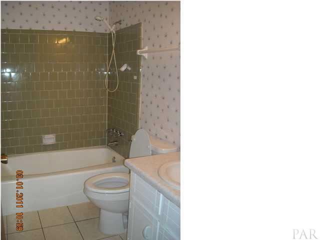 2191 West Kingsfield Road Cantonment, FL 32533 - Photo 16 of 18 Hall Bath