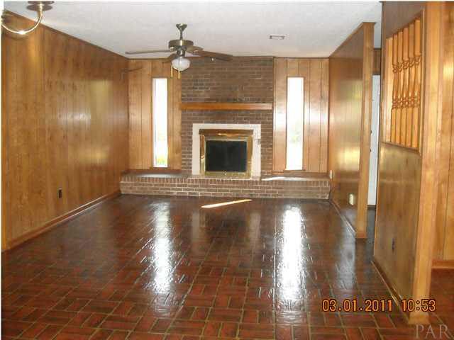 Greatroom & Fireplace