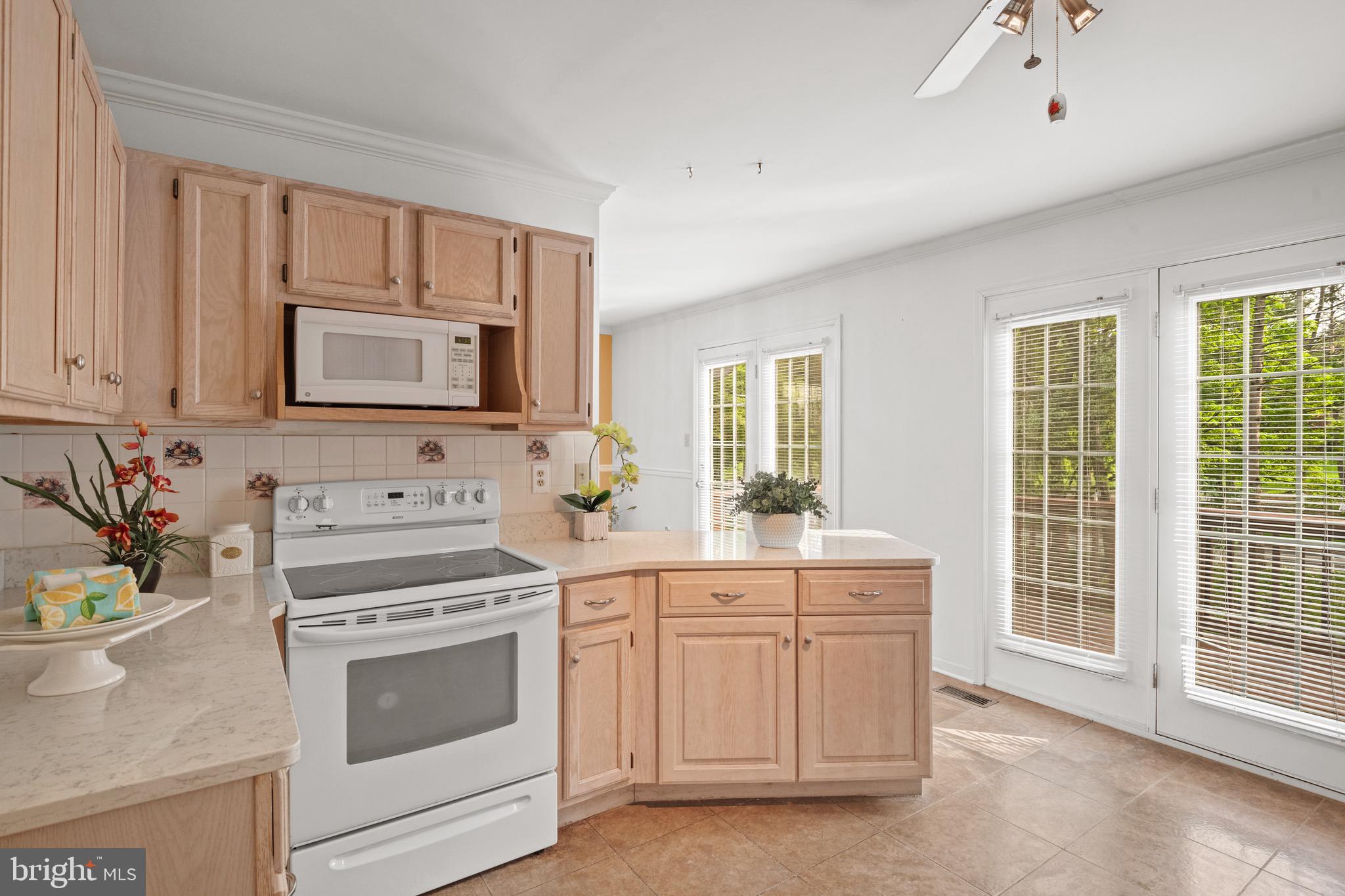 36 Greythorne Road Lancaster, PA 17603 - Photo 12 of 46 Kitchen