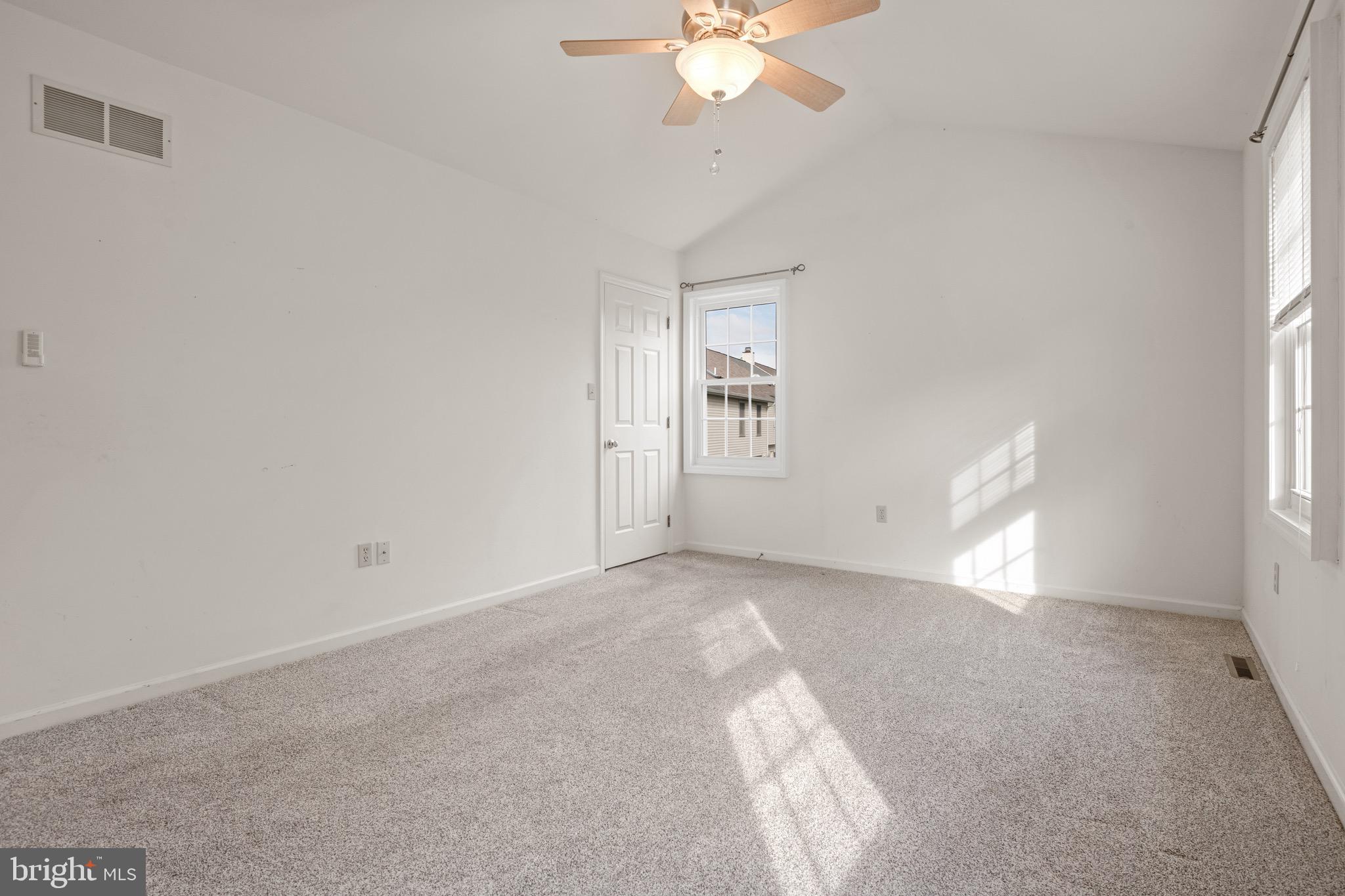36 Greythorne Road Lancaster, PA 17603 - Photo 19 of 46 Primary Bedroom