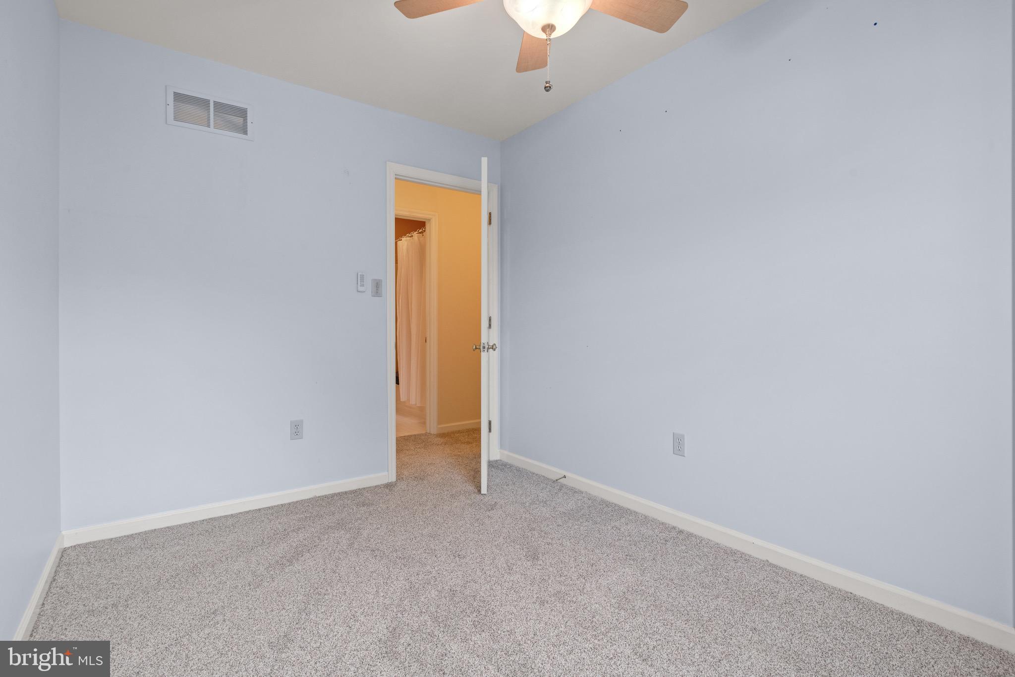 36 Greythorne Road Lancaster, PA 17603 - Photo 24 of 46 Bedroom 2