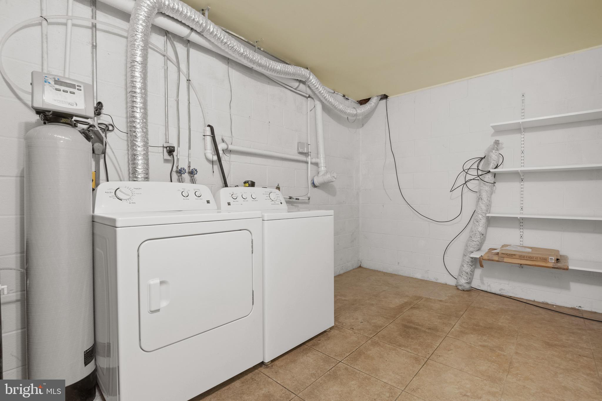 36 Greythorne Road Lancaster, PA 17603 - Photo 30 of 46 Laundry