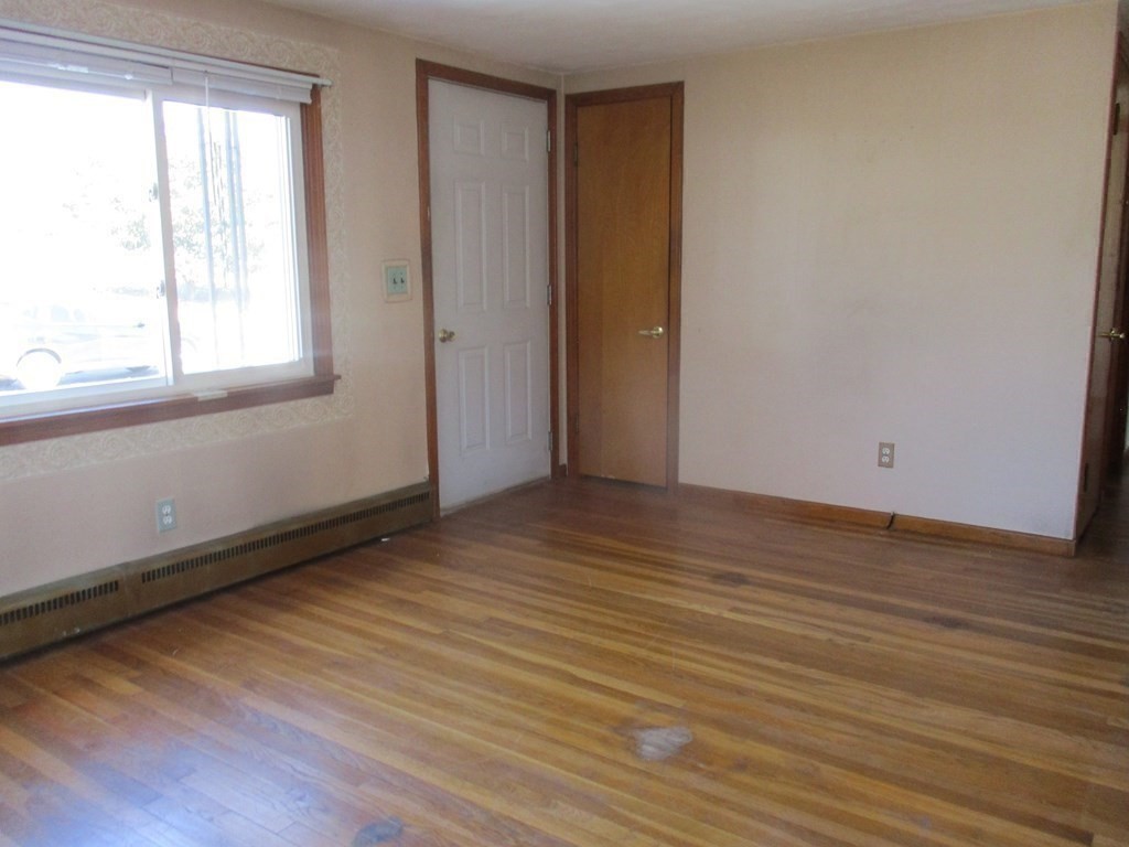 45 Reed Street Chicopee, MA 01013 - Photo 8 of 26 Gallery Image 8