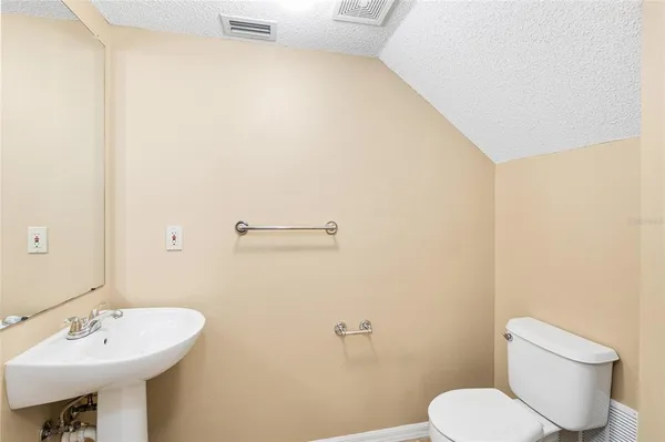 $220,000 | 539 Kensington Lake Circle, Brandon, FL 33511