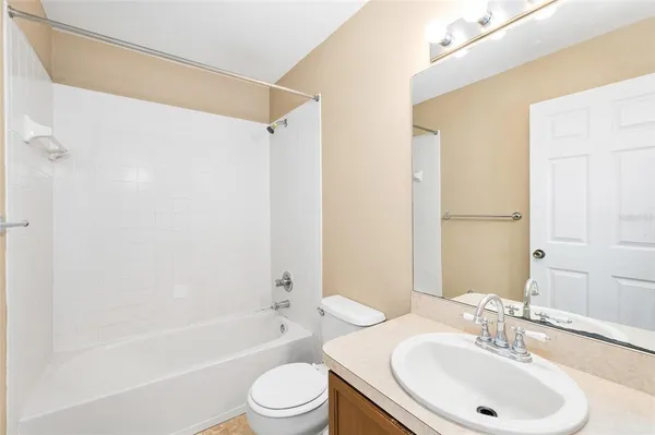 $220,000 | 539 Kensington Lake Circle, Brandon, FL 33511