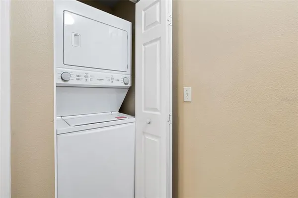 $220,000 | 539 Kensington Lake Circle, Brandon, FL 33511