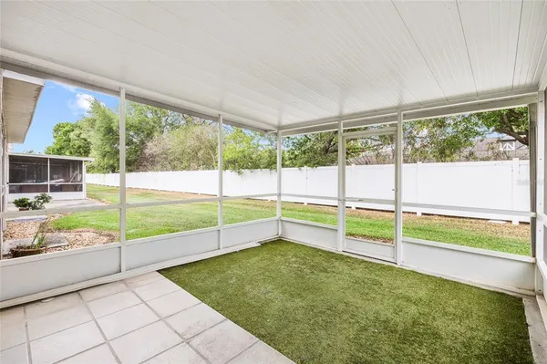 $220,000 | 539 Kensington Lake Circle, Brandon, FL 33511