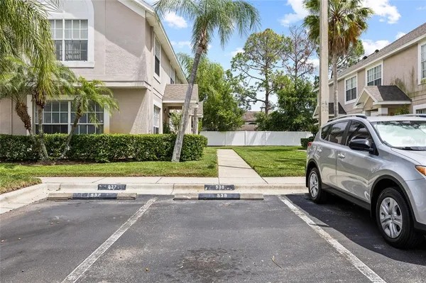 $220,000 | 539 Kensington Lake Circle, Brandon, FL 33511