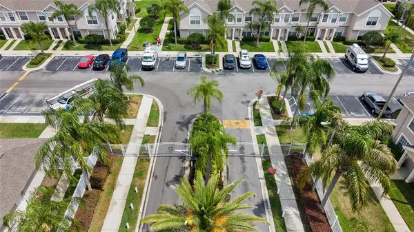 $220,000 | 539 Kensington Lake Circle, Brandon, FL 33511