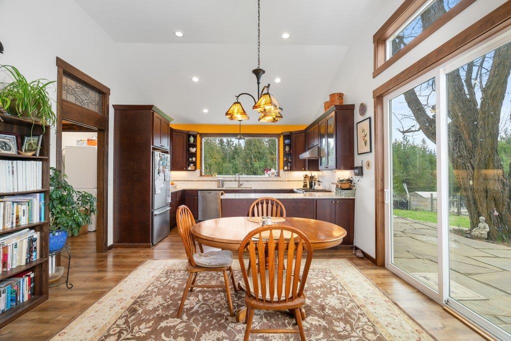 332 Bergen Road Newport, WA 99156 - Photo 12 of 50