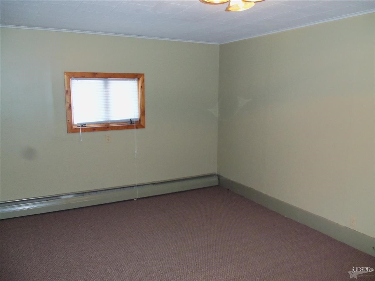 217 North Broadway Street Butler, IN 46721 - Photo 9 of 19