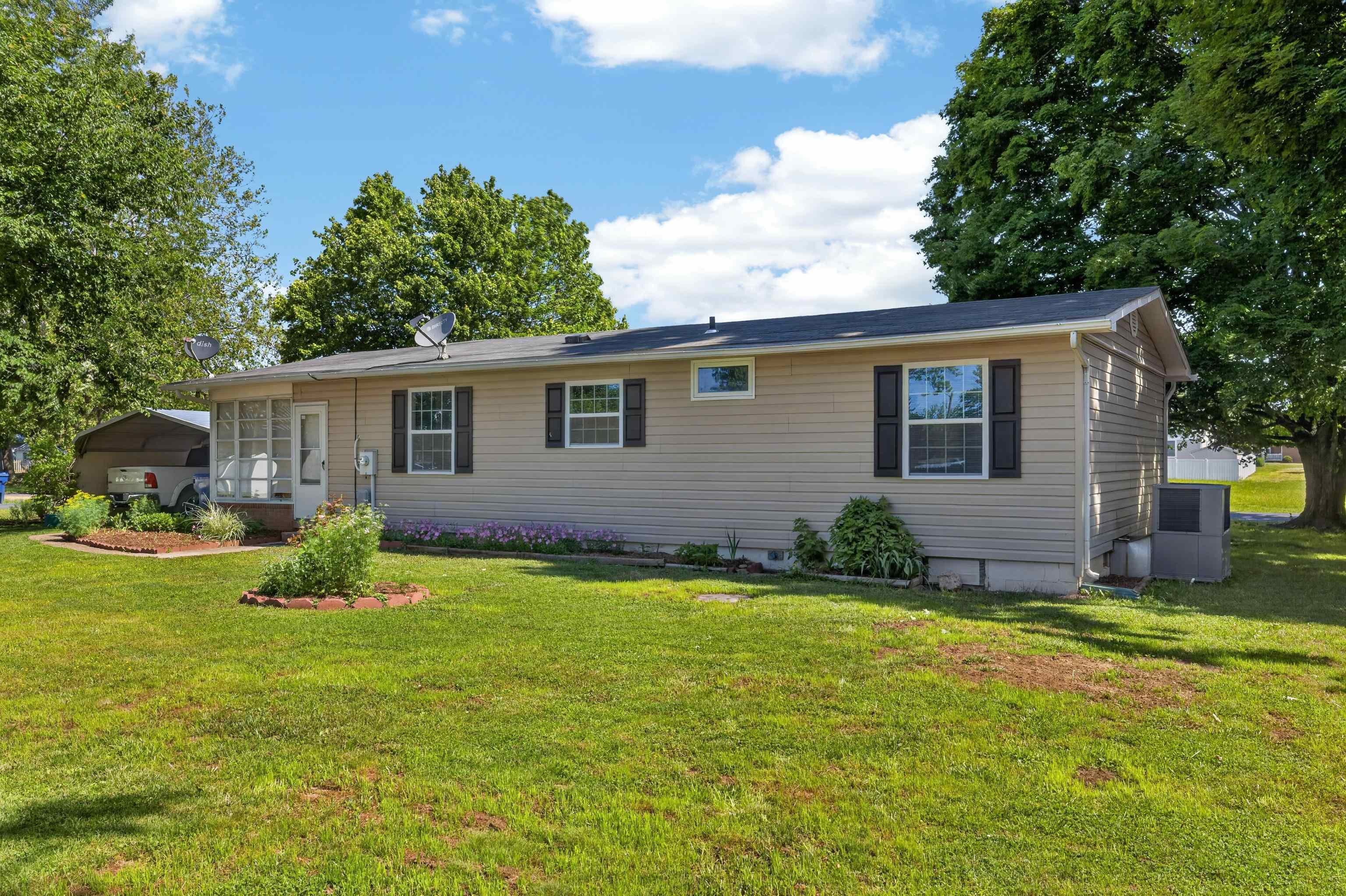 409 13th Street Grottoes, VA 24441 - Photo 35 of 61