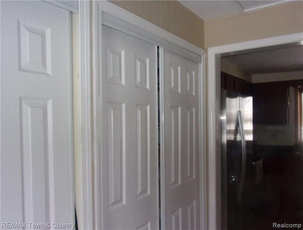 7312 Neff Road Mount Morris, MI 48458 - Photo 7 of 37 106_2396.JPG