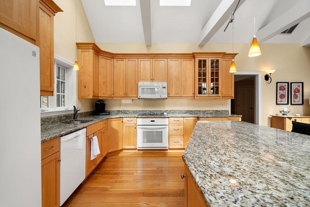 231 Echo Cove Road Hamilton, MA 01982 - Photo 24 of 42 Gallery Image 24