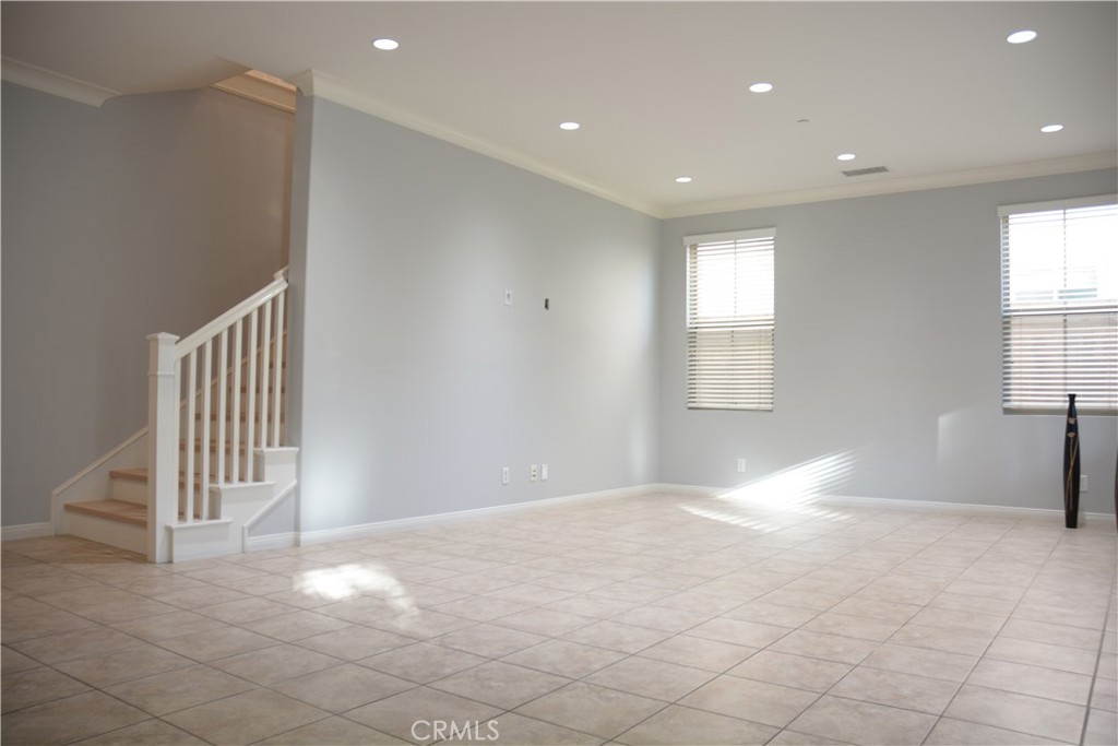 87 Coleridge Irvine, CA 92620 - Photo 4 of 27 Living Room