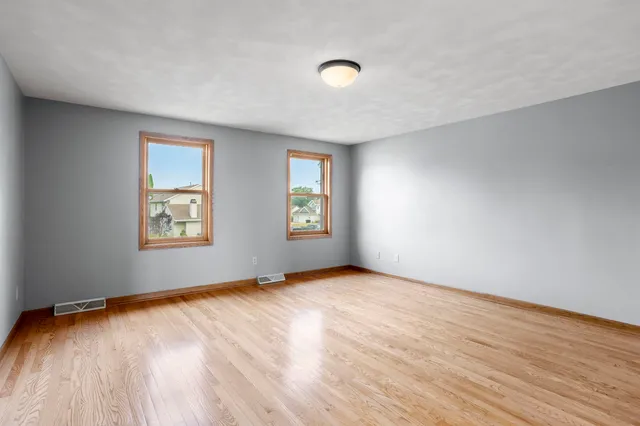 $439,900 | 2421 West Twin Willows Drive, Appleton, WI 54914