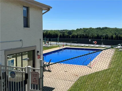 $334,999 | 2554 B Pheasant Run Drive, Wexford, PA 15090