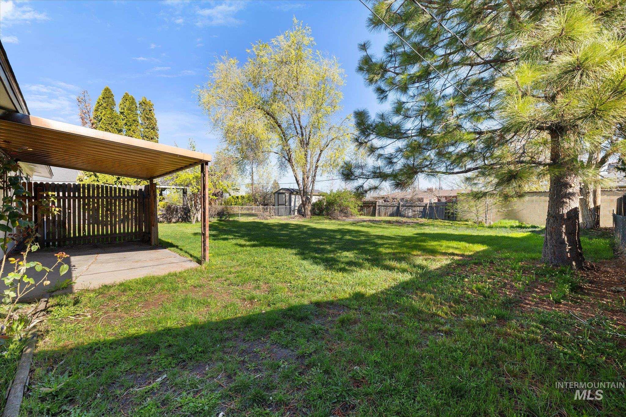 2220 Panama Street Boise, ID 83705 - Photo 25 of 27 View of fenced backyard