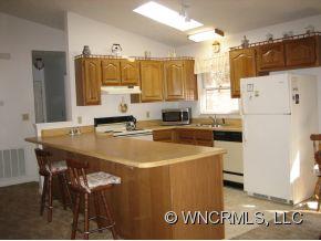 564 Nottingham Road Brevard, NC 28712 - Photo 5 of 9 Gallery Image 5