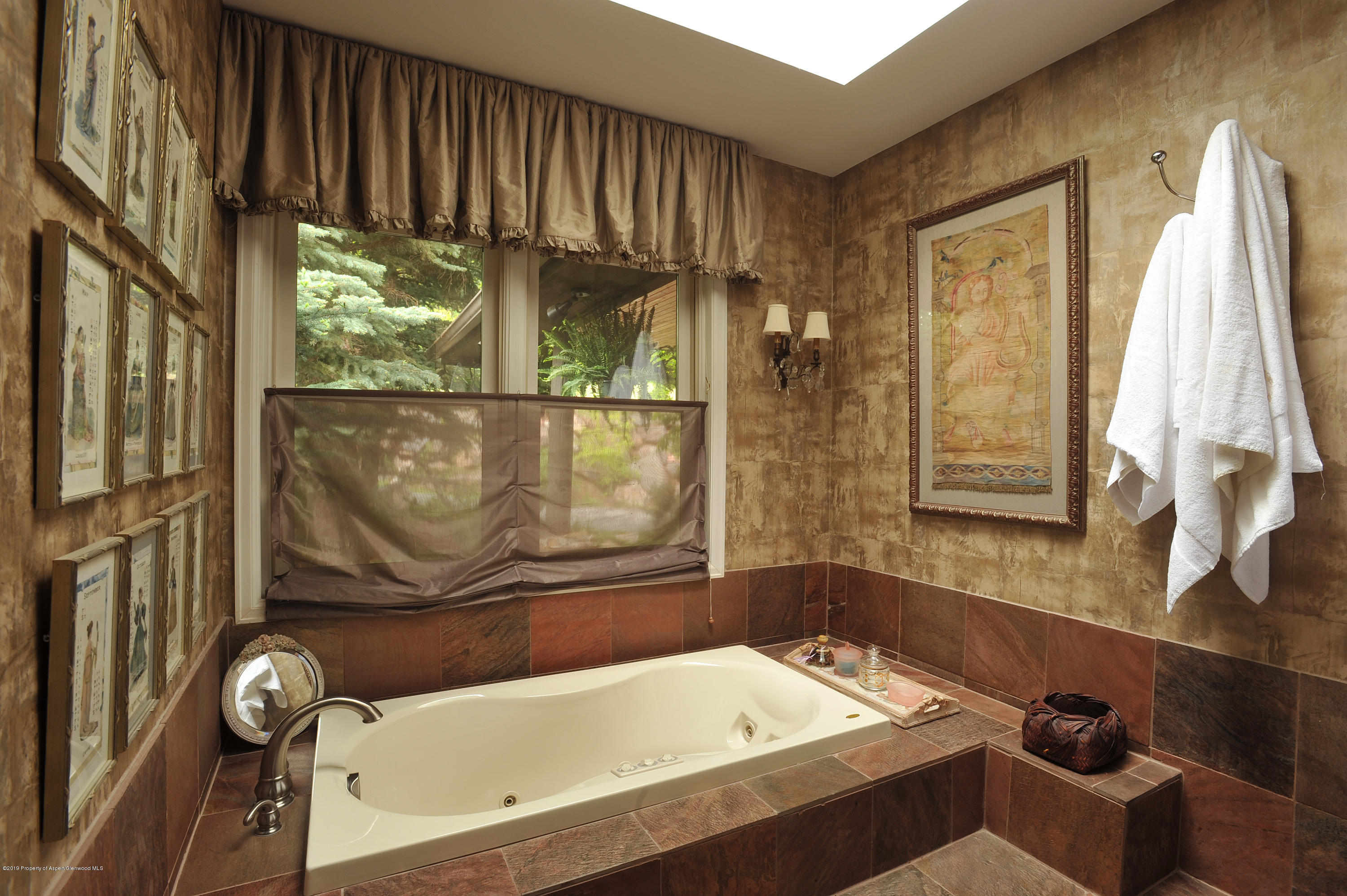 403 Big Hat Road Basalt, CO 81621 - Photo 22 of 40 MasterBath