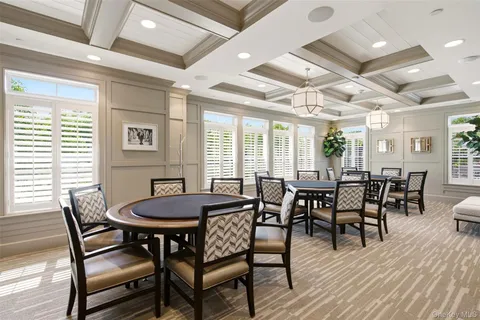 $1,225,000 | 21 Seasons Way, Dix Hills, NY 11746