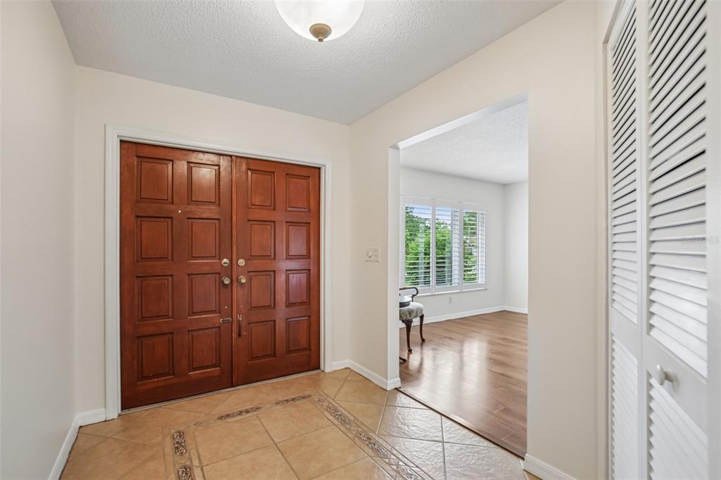 4541 Charing Cross Road Sarasota, FL 34241 - Photo 4 of 40 Gallery Image 4