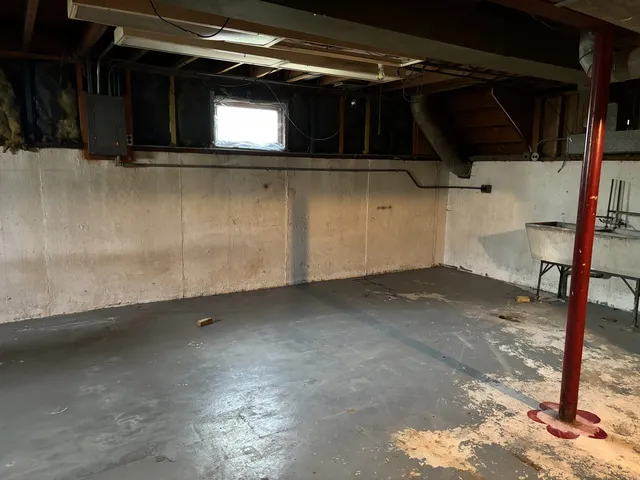 $295,000 | 838 East 163rd Place, South Holland, IL 60473