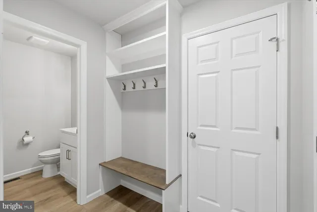 a bathroom with a toilet