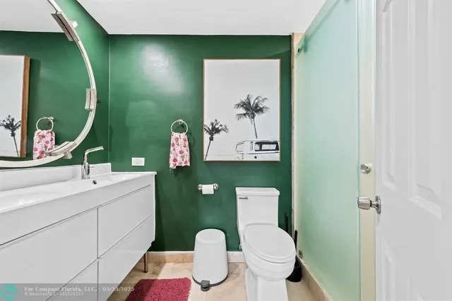 $4,995 | 735 Tyler Street, Hollywood, FL 33019