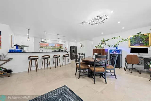 $4,995 | 735 Tyler Street, Hollywood, FL 33019