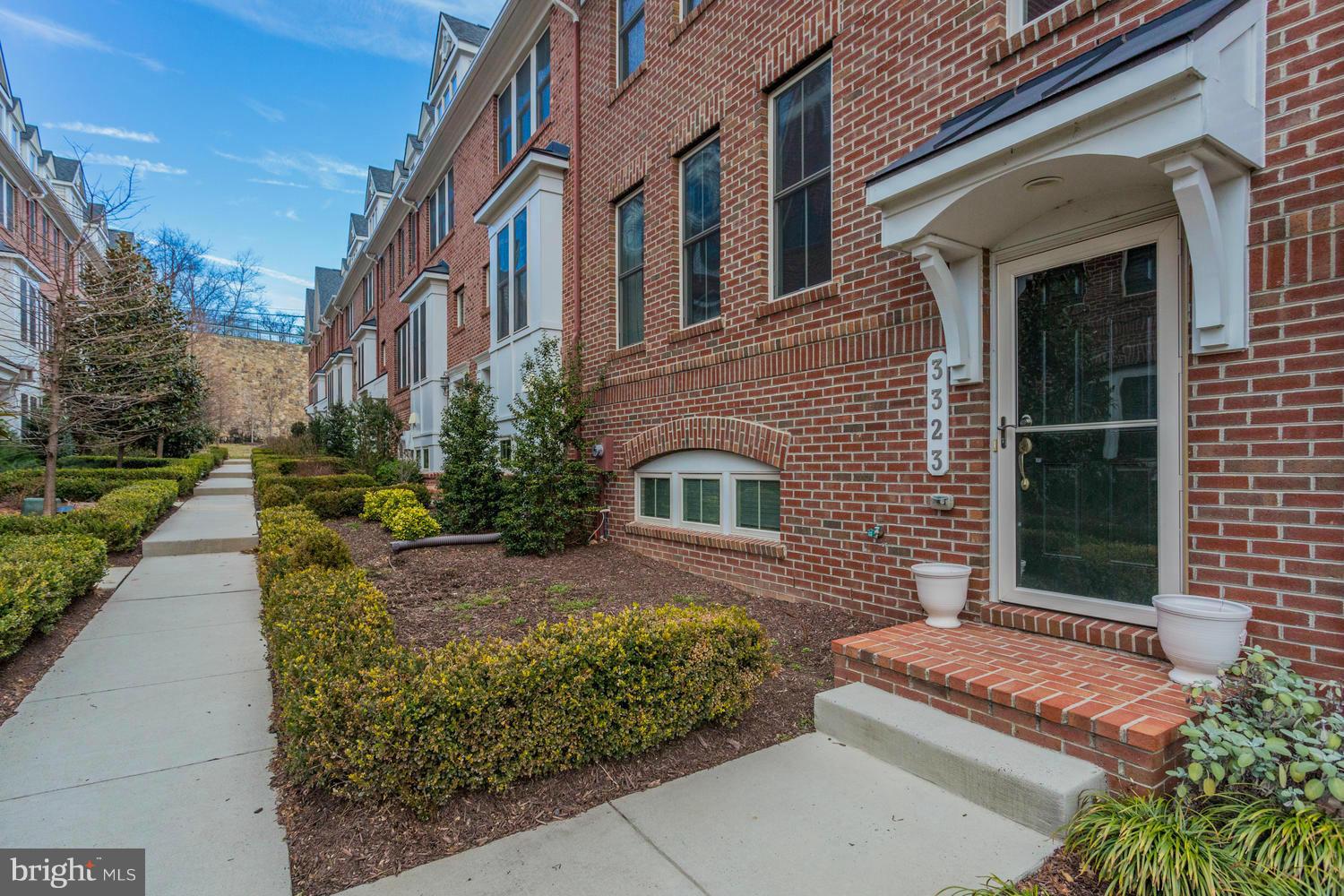 3323 Kemper Road Arlington, VA 22206 - Photo 1 of 30 Exterior (Front)